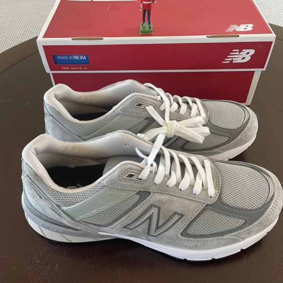 NWOB New Balance 990 Men\'s Size 9 Wide (9 2E) Made in USA! main image 9